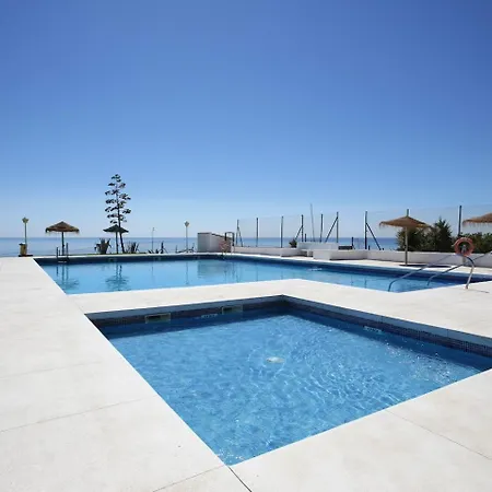 Playa Paraiso 79 - Townhouse At The For Up To 7 Guests Manilva