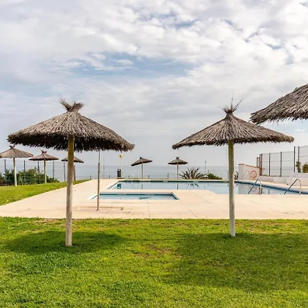 Playa Paraiso 79 - Townhouse At The For Up To 7 Guests Manilva